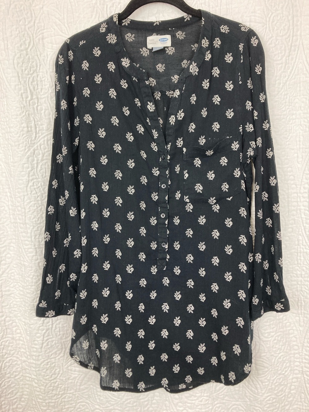 Old Navy Women’s Lightweight Gauze Black White Floral Print Tunic Top sz Medium